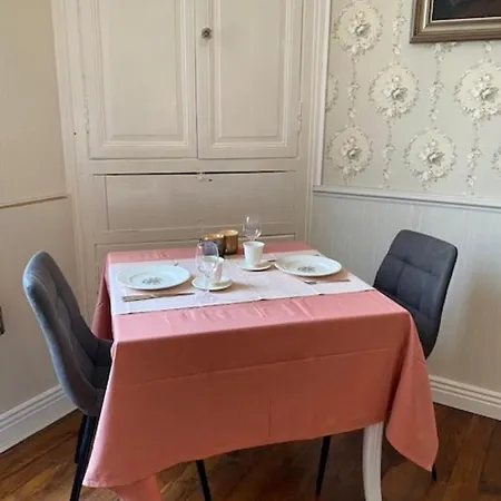 Maison De L'aumance Bed & Breakfast *