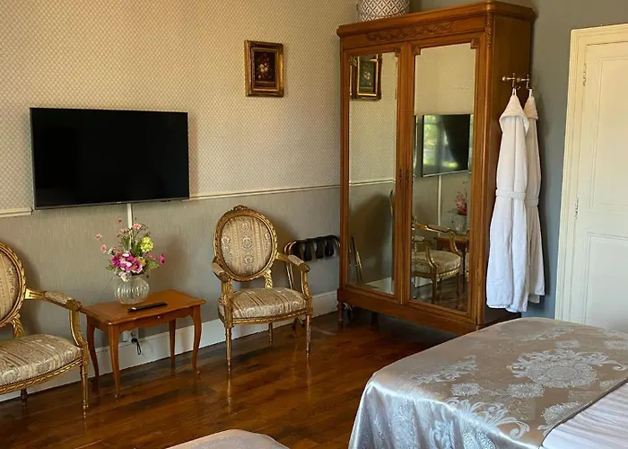 Alojamento de Acomodação e Pequeno-almoço Maison De L'aumance Meaulne